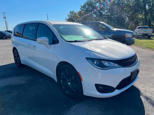 2019 Chrysler Pacifica Touring Plus