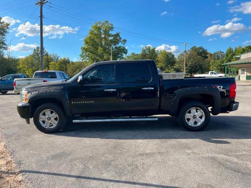 2007 Chevrolet Silverado 1500 LT1 Crew Cab