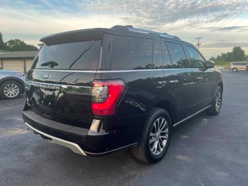 Black 2018 Ford Expedition Limited