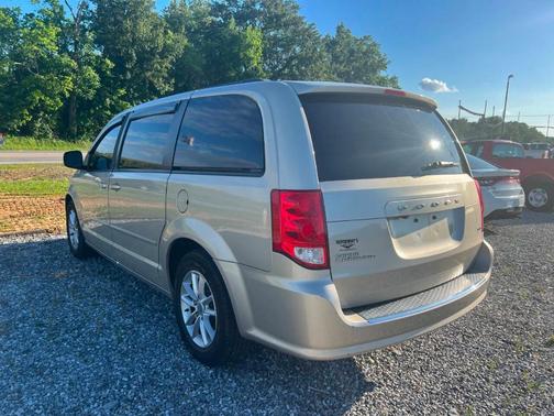 Tan 2014 Dodge Grand Caravan SXT