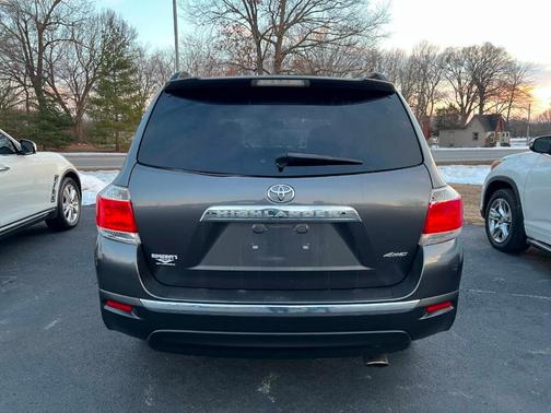 2011 Toyota Highlander Base