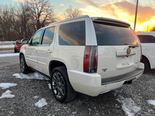 2013 Cadillac Escalade Premium