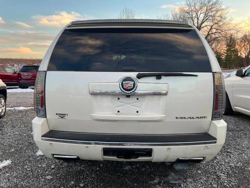 2013 Cadillac Escalade Premium