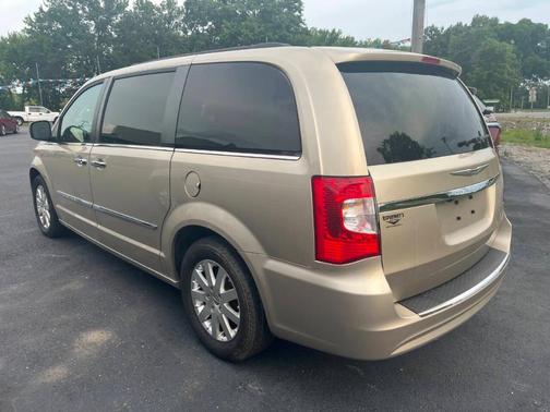 Tan 2016 Chrysler Town & Country Touring