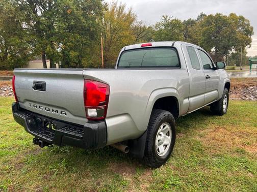 2018 Toyota Tacoma SR