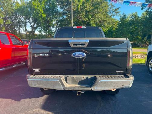 Black 2016 Ford F-150 XLT