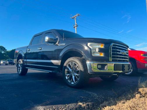 Black 2016 Ford F-150 XLT
