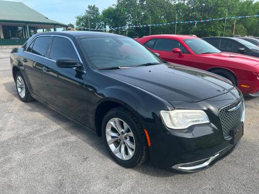 2018 Chrysler 300 Touring