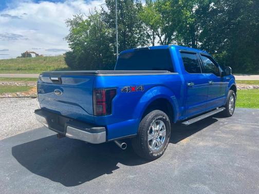 Blue 2015 Ford F-150 XLT