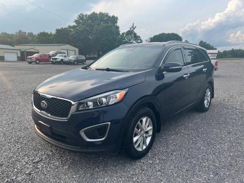 Blue 2016 Kia Sorento LX