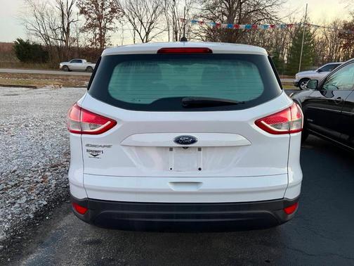 2016 Ford Escape S