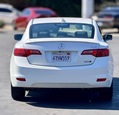 Bellanova White Pearl 2013 Acura ILX Hybrid 1.5L