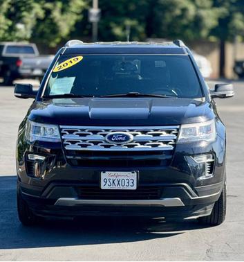 Agate Black Metallic 2019 Ford Explorer XLT