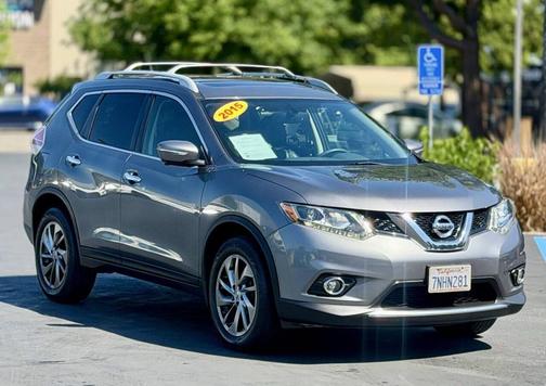 Gun Metallic 2015 Nissan Rogue SL