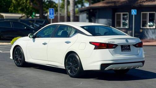 Glacier White 2020 Nissan Altima S FWD