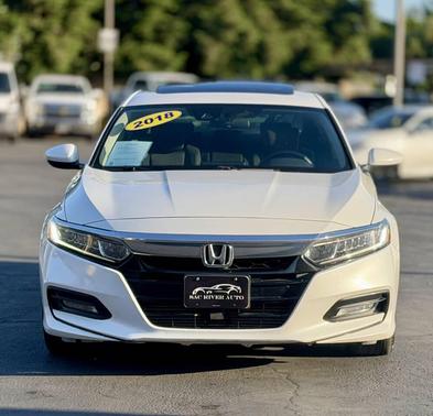 Platinum White Pearl 2018 Honda Accord EX