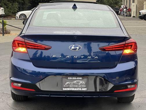 2020 Hyundai ELANTRA Value Edition