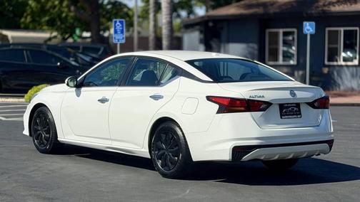 Glacier White 2020 Nissan Altima S FWD