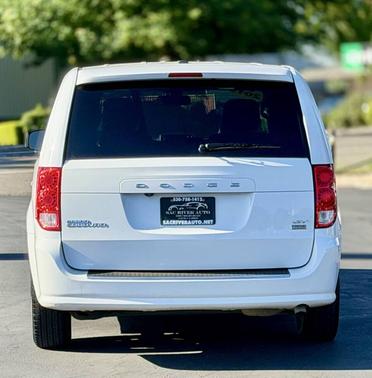White Knuckle Clearcoat 2019 Dodge Grand Caravan GT