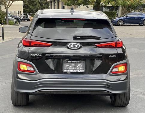 2021 Hyundai KONA EV SEL