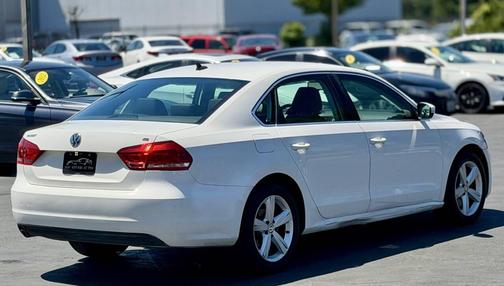 Candy White 2013 Volkswagen Passat 2.5 SE