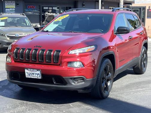 2017 Jeep Cherokee Sport