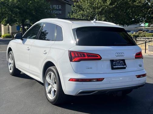 2018 Audi Q5 2.0T Premium Plus