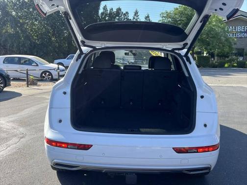 2018 Audi Q5 2.0T Premium Plus