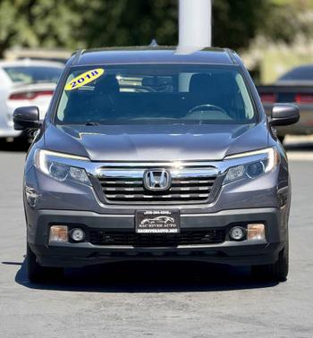 Modern Steel Metallic 2018 Honda Ridgeline RTL