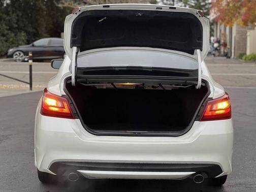 2018 Nissan Altima 2.5 SR