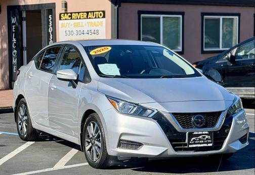 Brilliant Silver Metallic 2020 Nissan Versa 1.6 SV