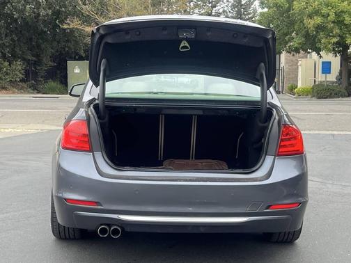 2012 BMW 328 328i 4dr Sedan