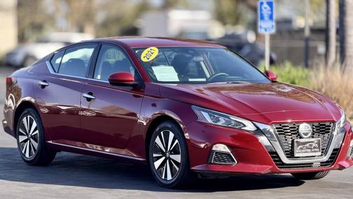 2021 Nissan Altima 2.5 SV