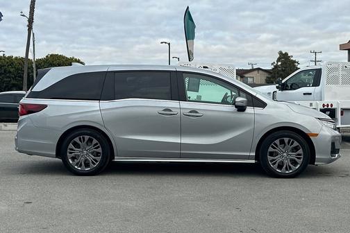 2025 Honda Odyssey 