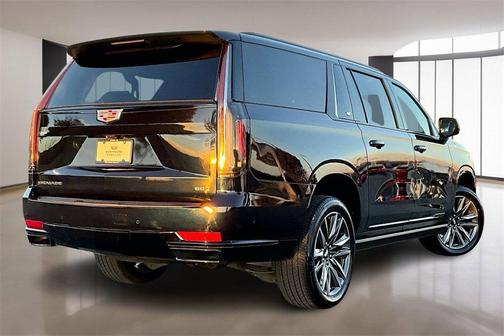 2022 Cadillac Escalade ESV Sport Platinum