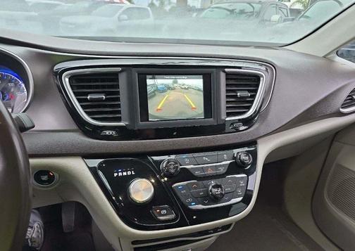 2018 Chrysler Pacifica Touring-L
