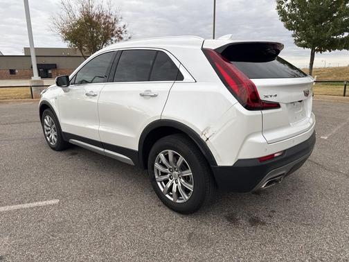 2023 Cadillac XT4 Premium Luxury