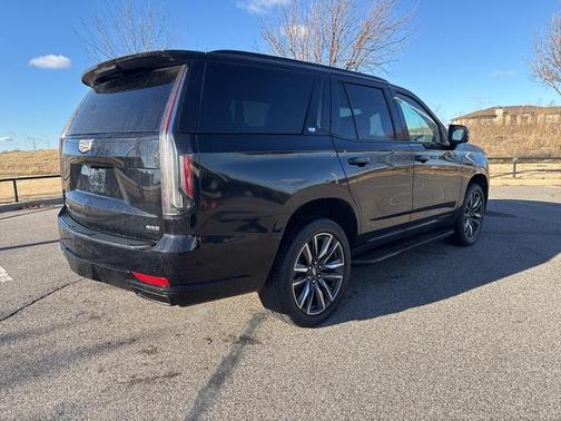 2023 Cadillac Escalade Sport