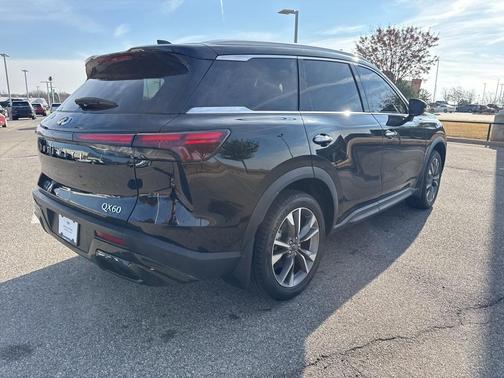 2024 INFINITI QX60 Luxe