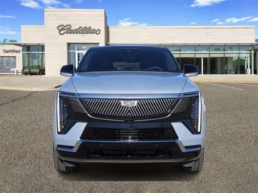 2025 Cadillac Escalade IQ Luxury 2