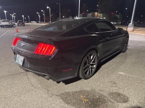 2017 Ford Mustang EcoBoost Premium