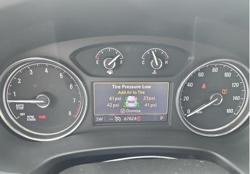 2023 Buick Enclave Essence