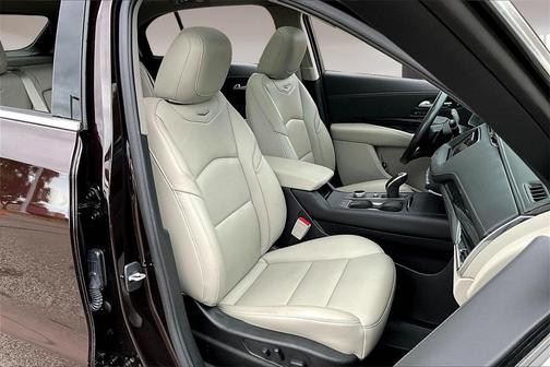 2021 Cadillac XT4 Premium Luxury