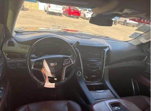 2019 Cadillac Escalade Luxury