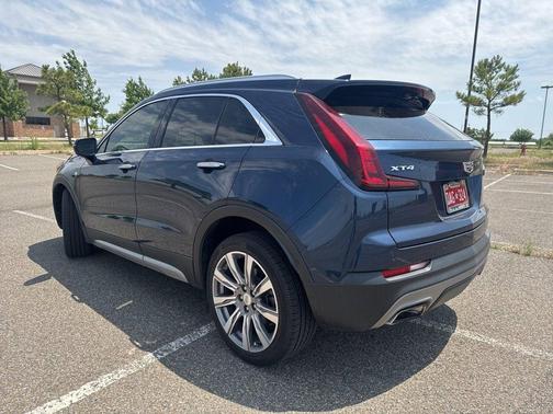 2020 Cadillac XT4 Premium Luxury