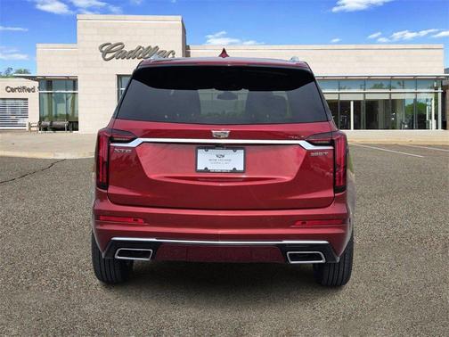 2025 Cadillac XT6 Luxury FWD