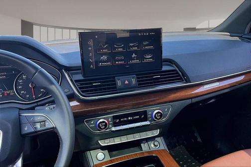 Mythos Black Metallic 2023 Audi Q5 45 S line quattro Premium