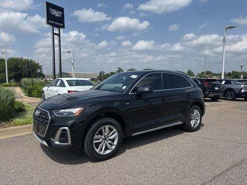 Mythos Black Metallic 2023 Audi Q5 45 S line quattro Premium