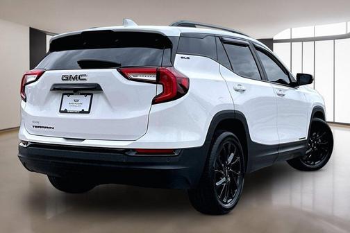 Summit White 2023 GMC Terrain SLE