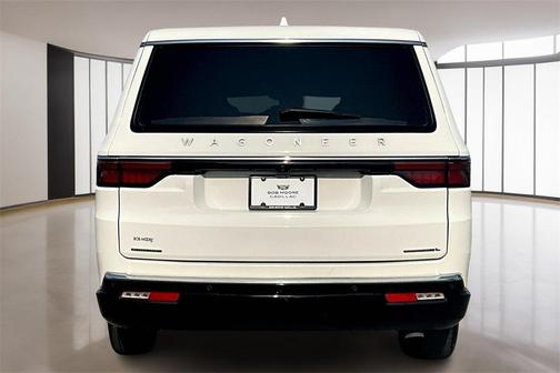 2023 Jeep Wagoneer L Series II